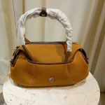 کیف gigi رنگ خردلی